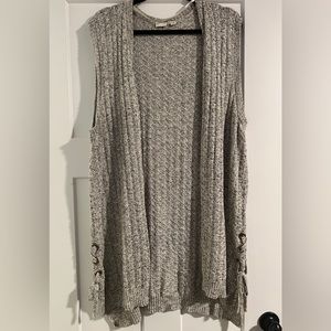 Cato drape/loose sweater vest with side cross ties 22/24